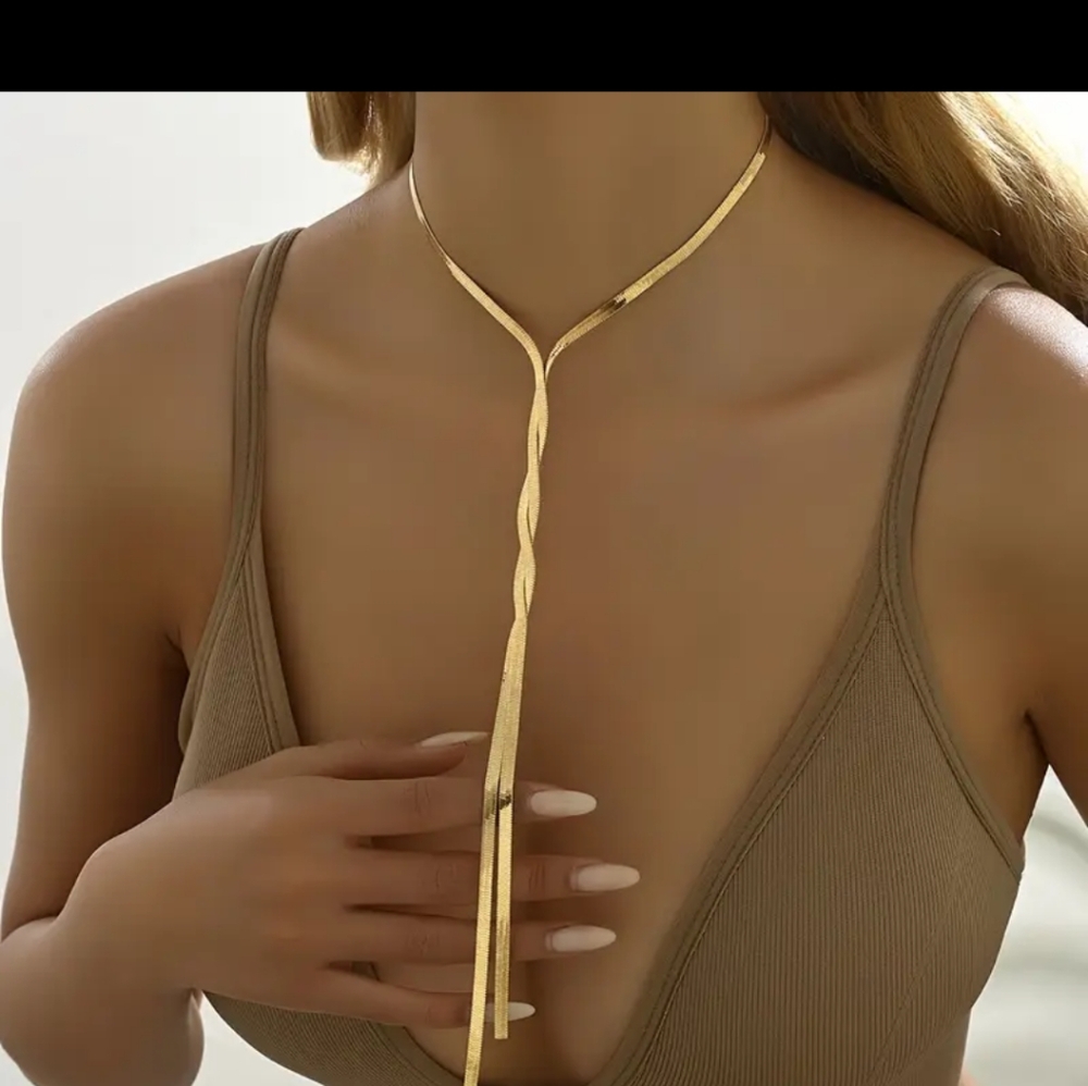 18 Carat Gold Plated Lariat Necklace - Picture 2 of 3